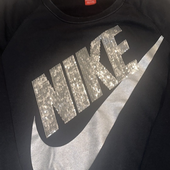 Nike black with silver sequin logo pullover sweatshirt size medium! - Picture 2 of 5